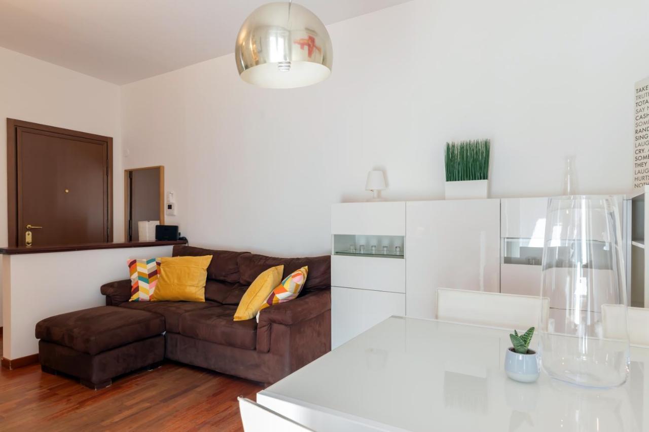 Terrace At 20 Minutes From Duomo - Homeunity 밀라노 외부 사진
